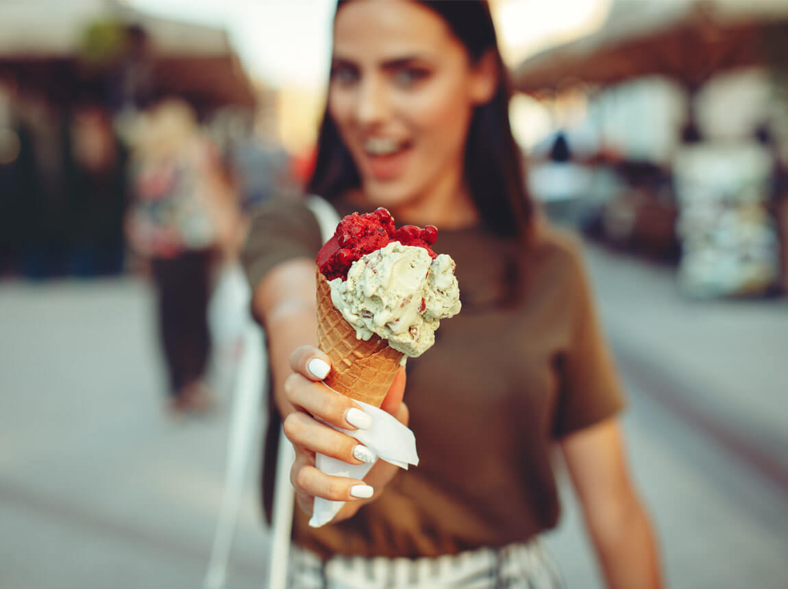 жінка - морозиво на дієті 