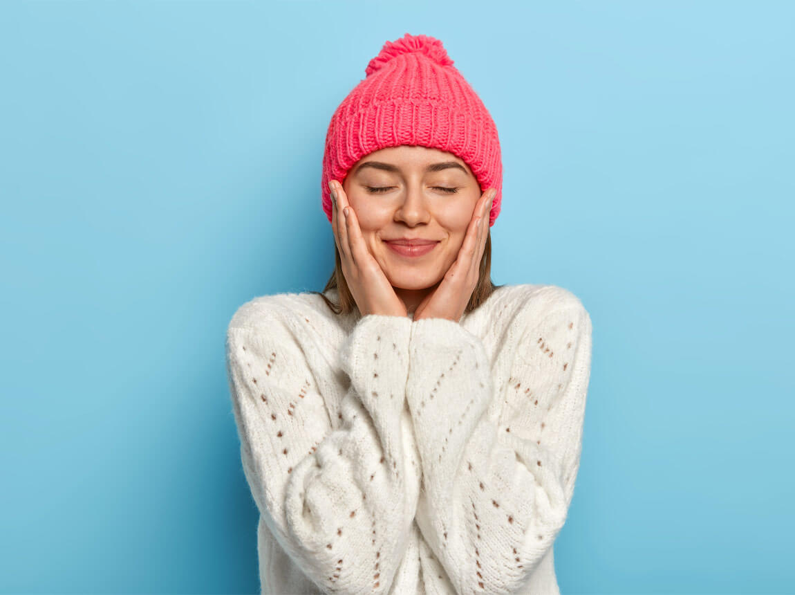 жінка - красива шкіра взимку 