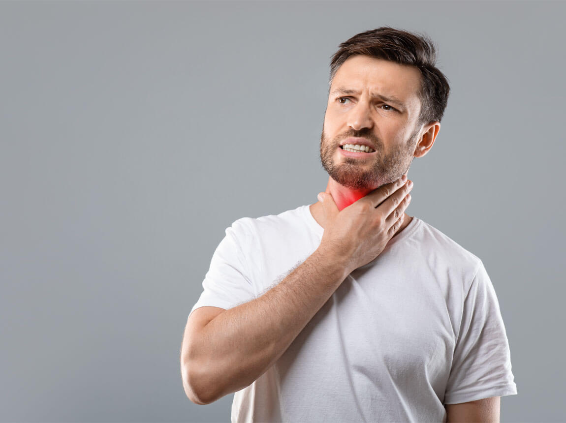 чоловік - біль у горлі 