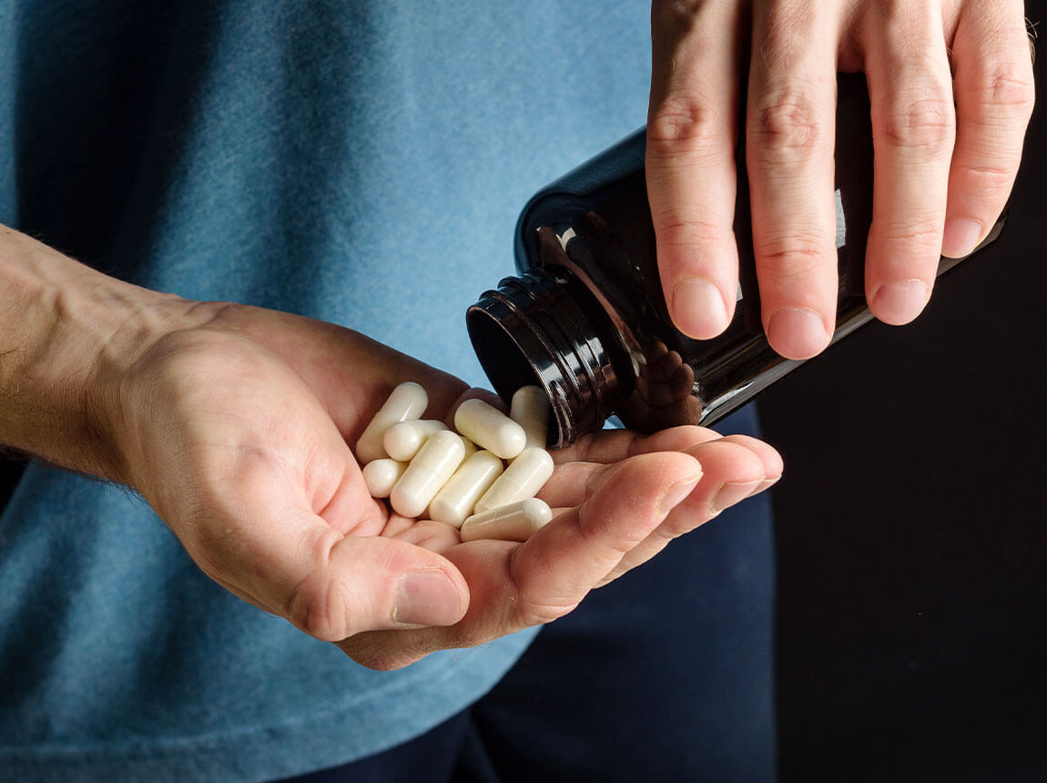 чоловік - таурин в капсулах 