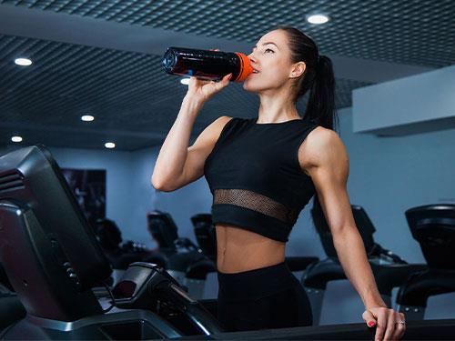 Скільки креатину на день? Довідник щодо дозування для активних людей