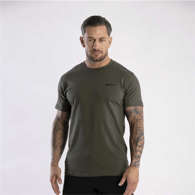 SFD WEAR ЧОЛОВІЧА ФУТБОЛКА ESSENTIAL OLIVE
